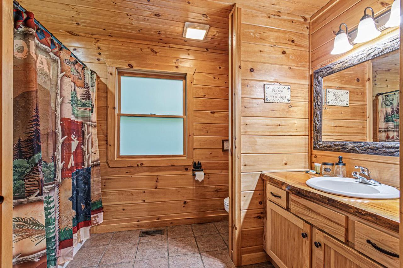Incredible Views! - Pet Friendly - Aska Adventure Area - Bearfoot Bungalow Блу Ридж Екстериор снимка