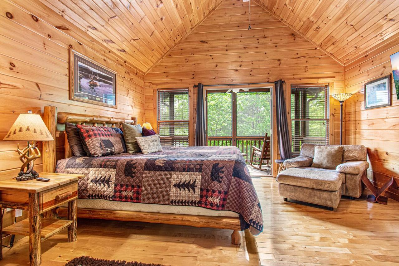 Incredible Views! - Pet Friendly - Aska Adventure Area - Bearfoot Bungalow Блу Ридж Екстериор снимка