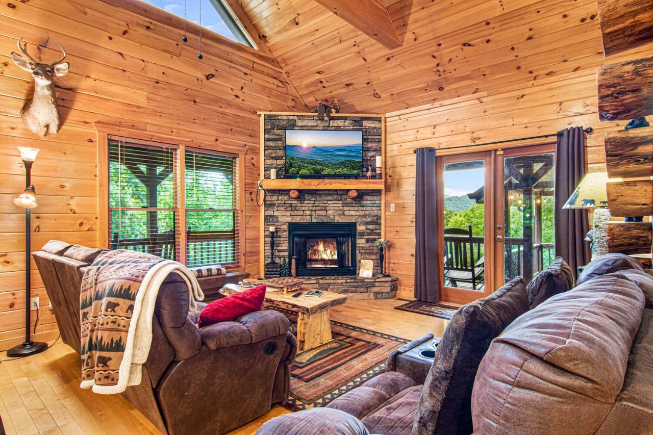 Incredible Views! - Pet Friendly - Aska Adventure Area - Bearfoot Bungalow Блу Ридж Екстериор снимка
