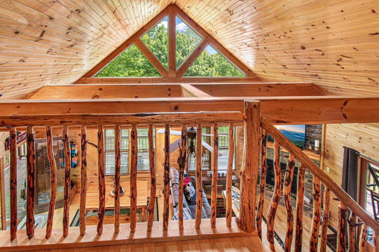 Incredible Views! - Pet Friendly - Aska Adventure Area - Bearfoot Bungalow Блу Ридж Екстериор снимка